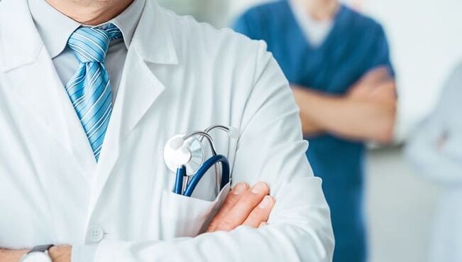 Médico que trata problemas de potencia después de 50 años.